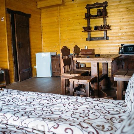 Hotel Zarichna à Drogobych Extérieur photo