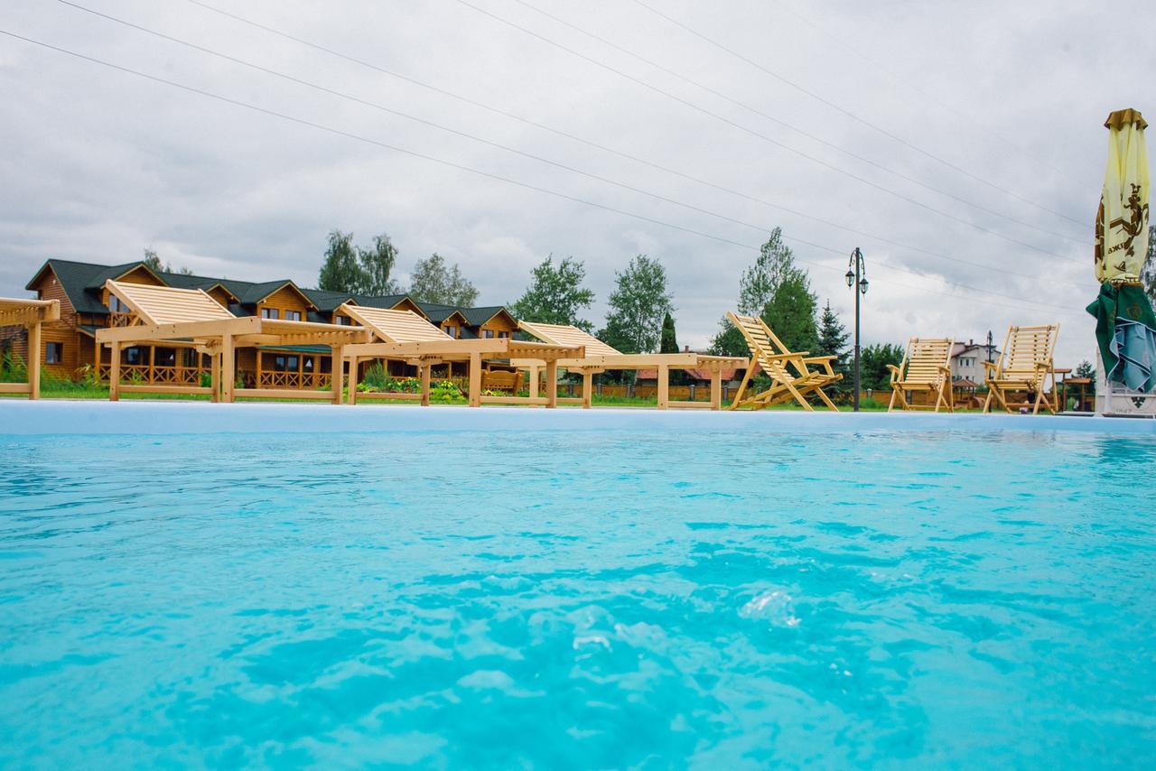 Hotel Zarichna à Drogobych Extérieur photo