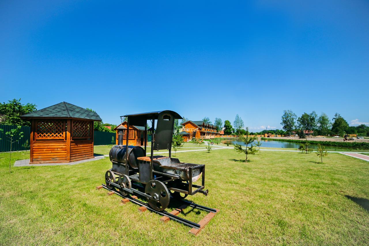Hotel Zarichna à Drogobych Extérieur photo