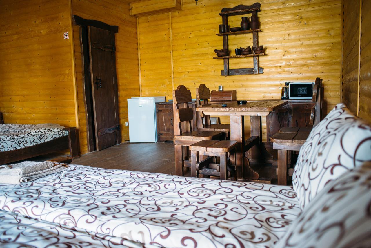 Hotel Zarichna à Drogobych Extérieur photo