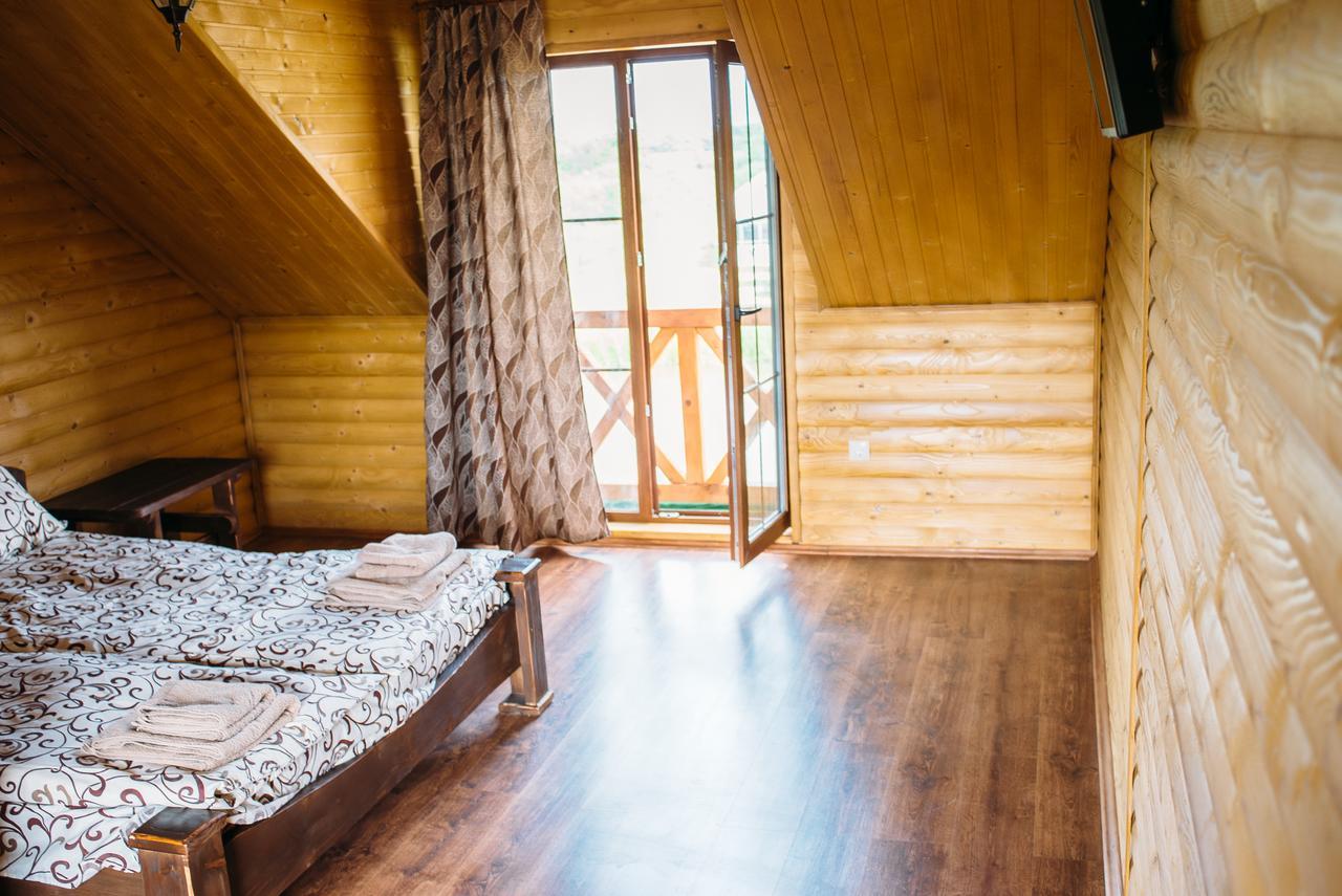 Hotel Zarichna à Drogobych Extérieur photo