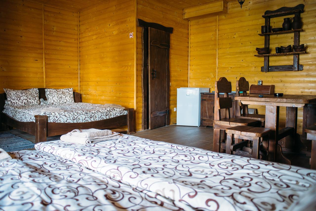 Hotel Zarichna à Drogobych Extérieur photo